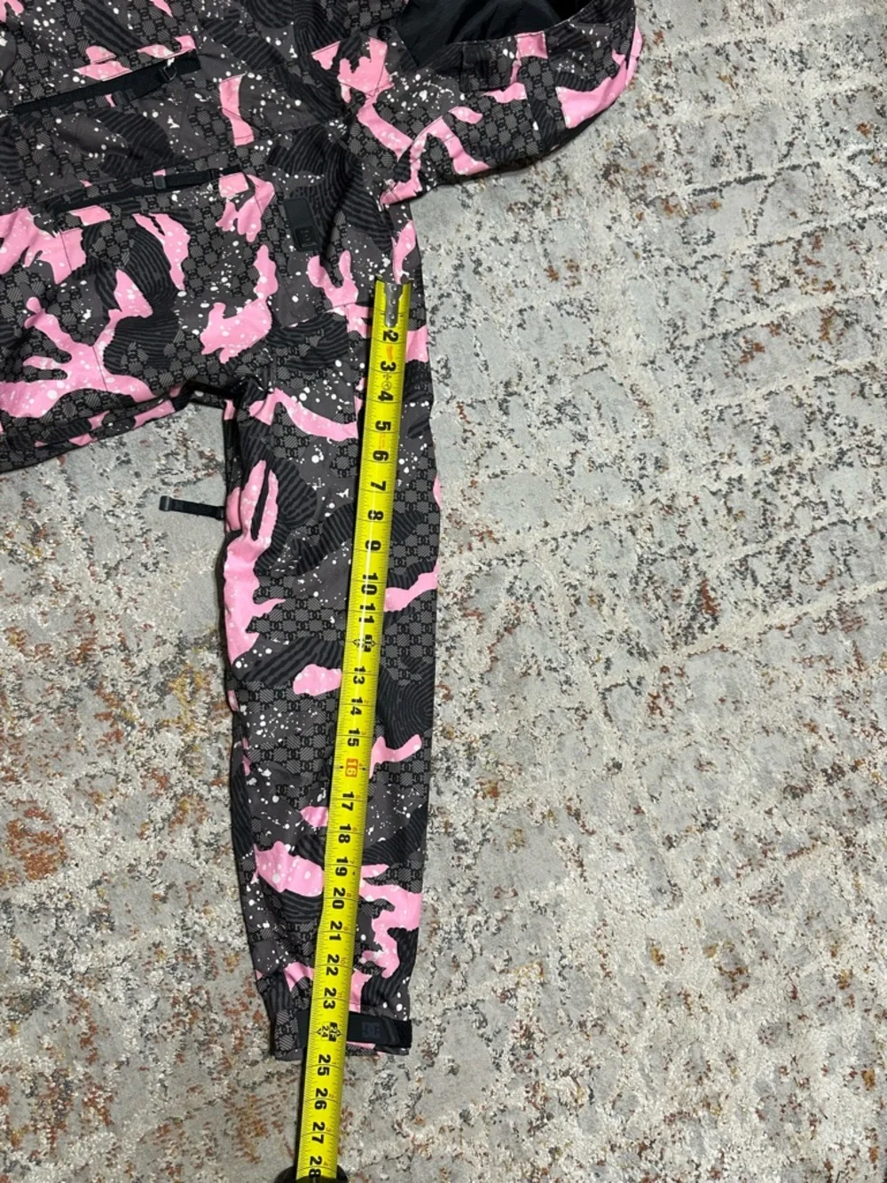 DC Snow ski Jacket size XS pink gray camo